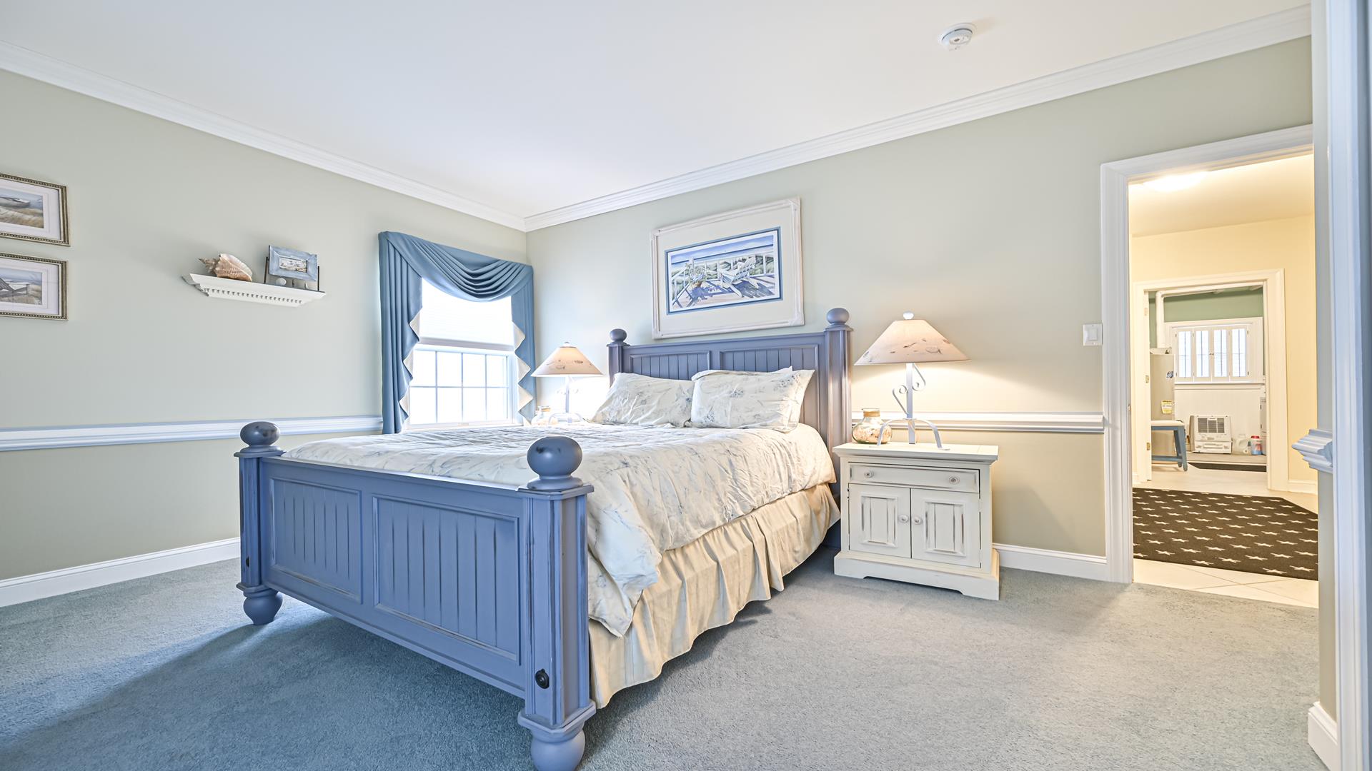 306 Dolphin Dr, Brigantine (Beach Block)