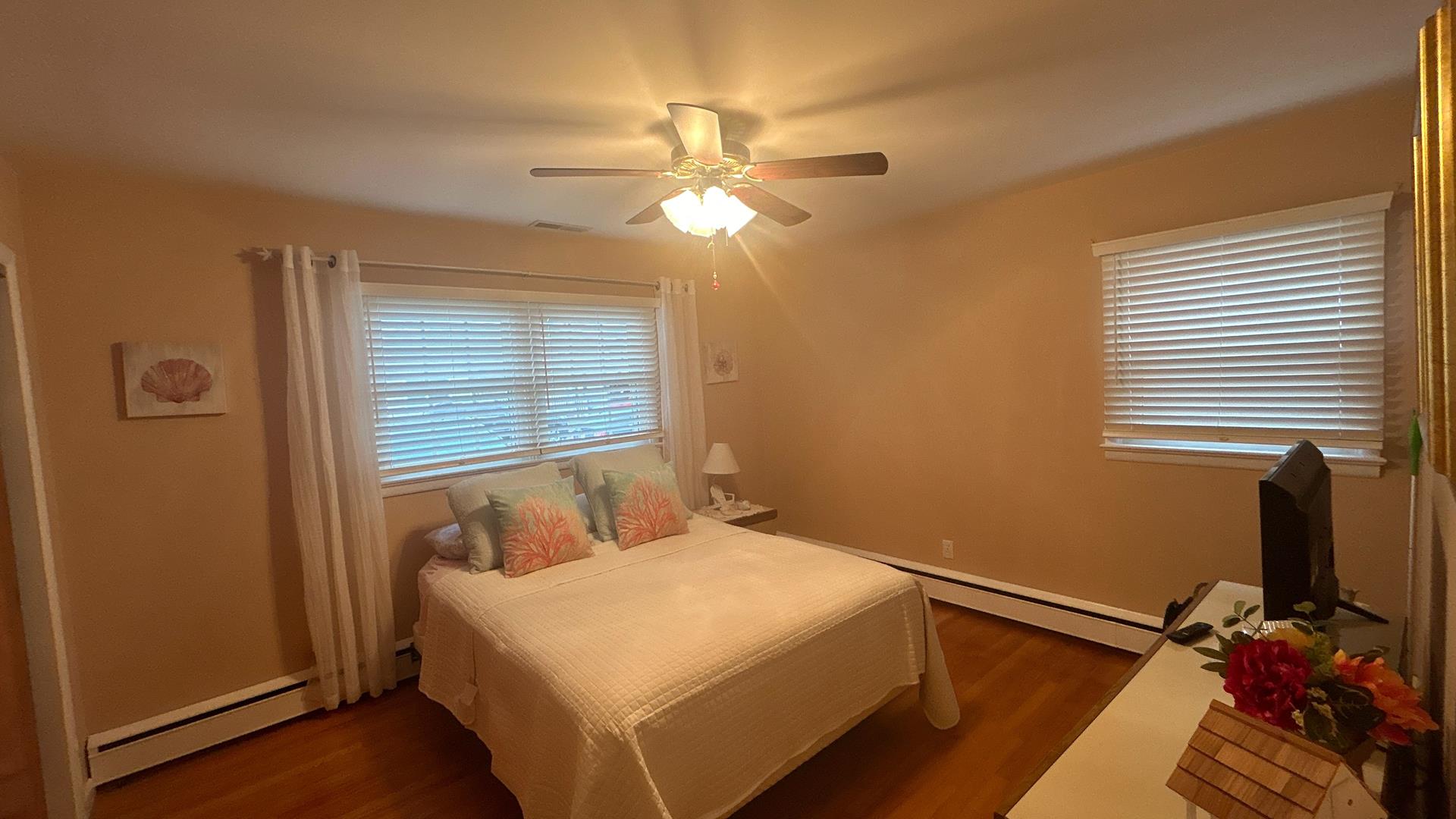 116 East Monterey Avenue, Wildwood Crest (Wildwood Crest Beach Side)