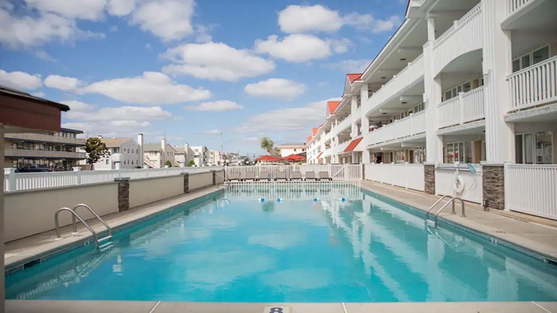 7888 Dune Drive, Avalon (Mid-Island)