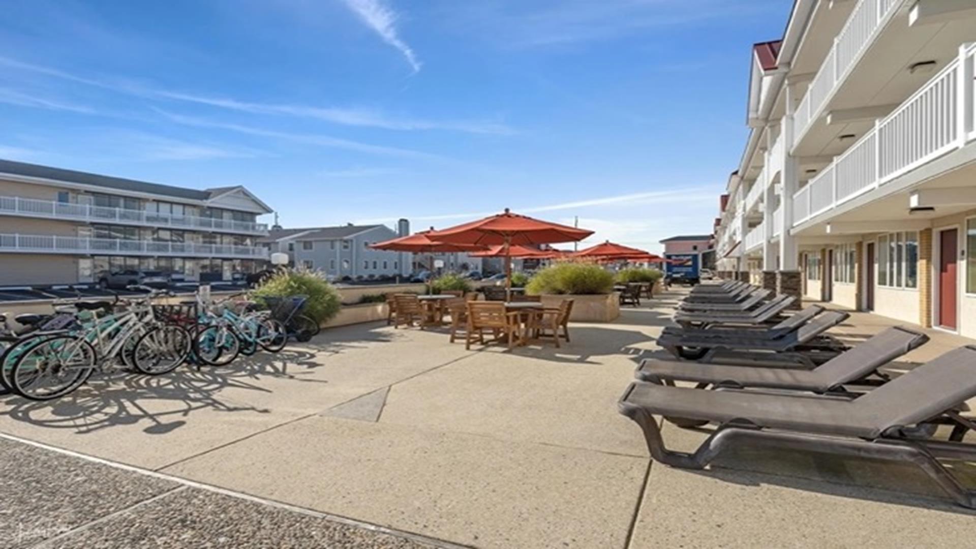 7888 Dune Drive, Avalon (Mid-Island)