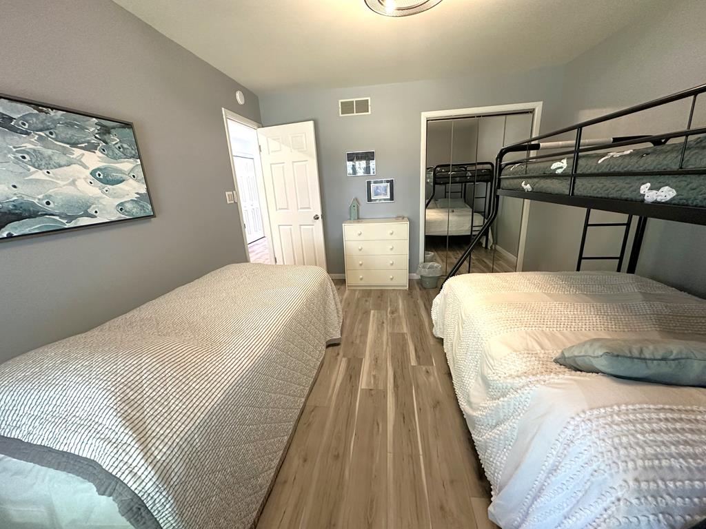 Water View, Lots of Space, 10 Blocks to CM Beach | Photo 14