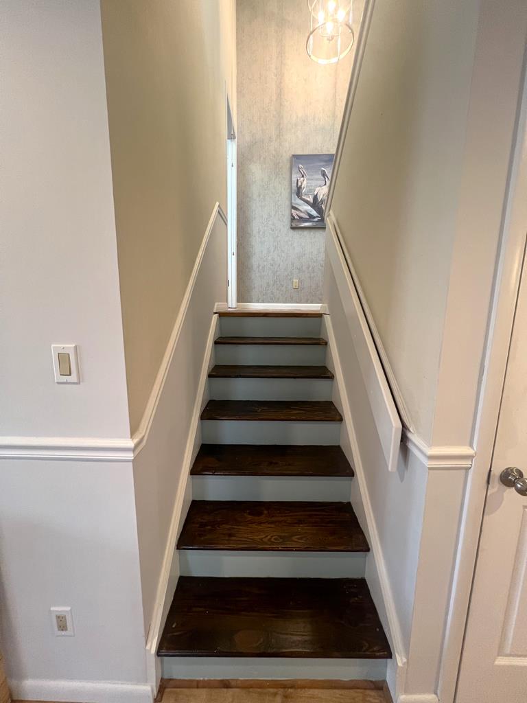 Water View, Lots of Space, 10 Blocks to CM Beach | Photo 17