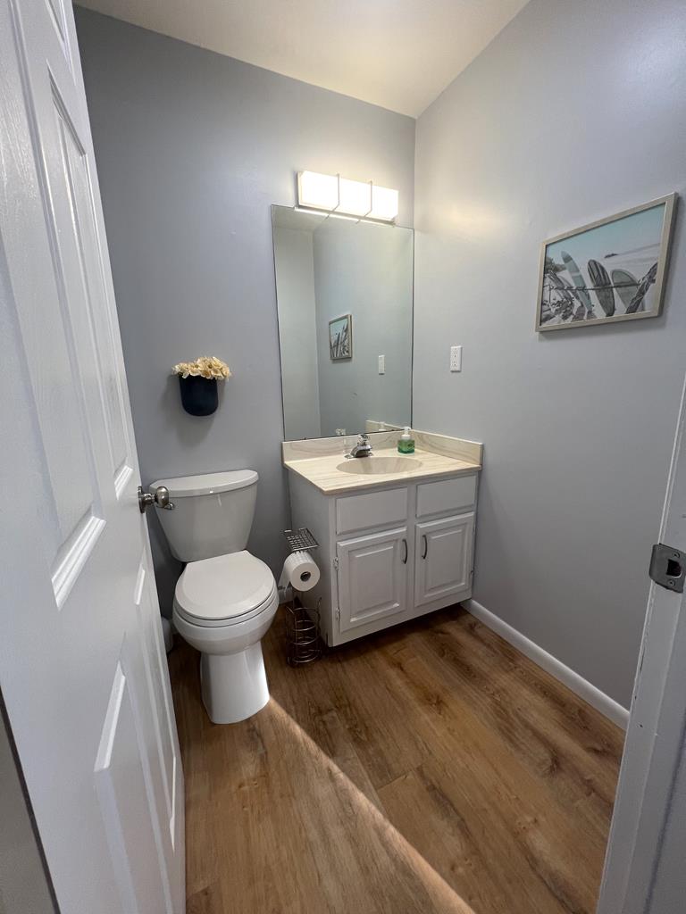 Water View, Lots of Space, 10 Blocks to CM Beach | Photo 20