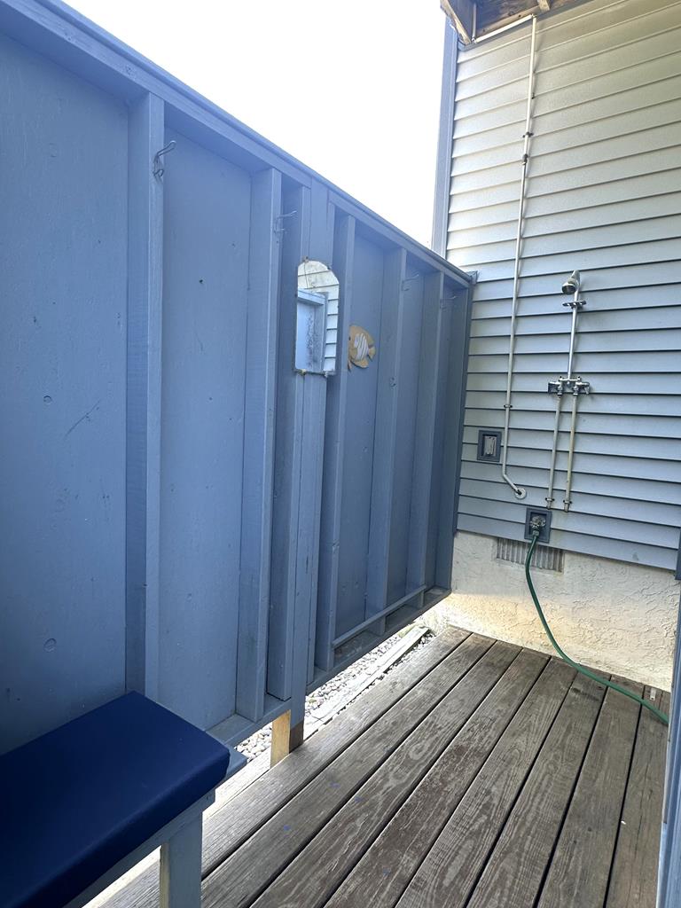 Water View, Lots of Space, 10 Blocks to CM Beach | Photo 32