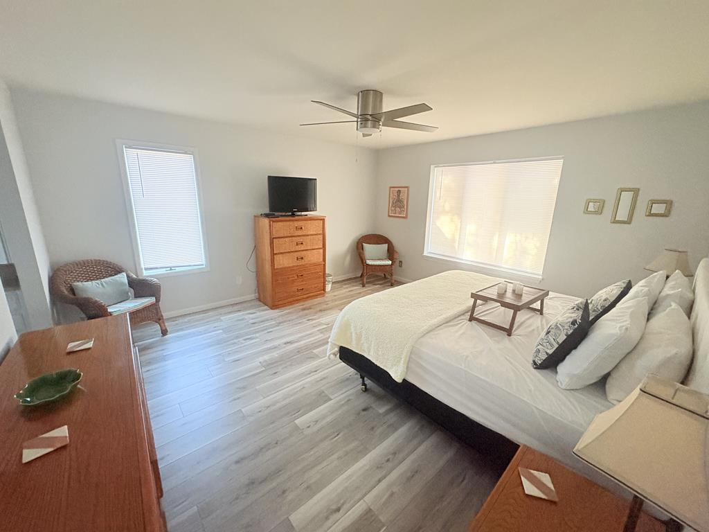 Water View, Lots of Space, 10 Blocks to CM Beach | Photo 6