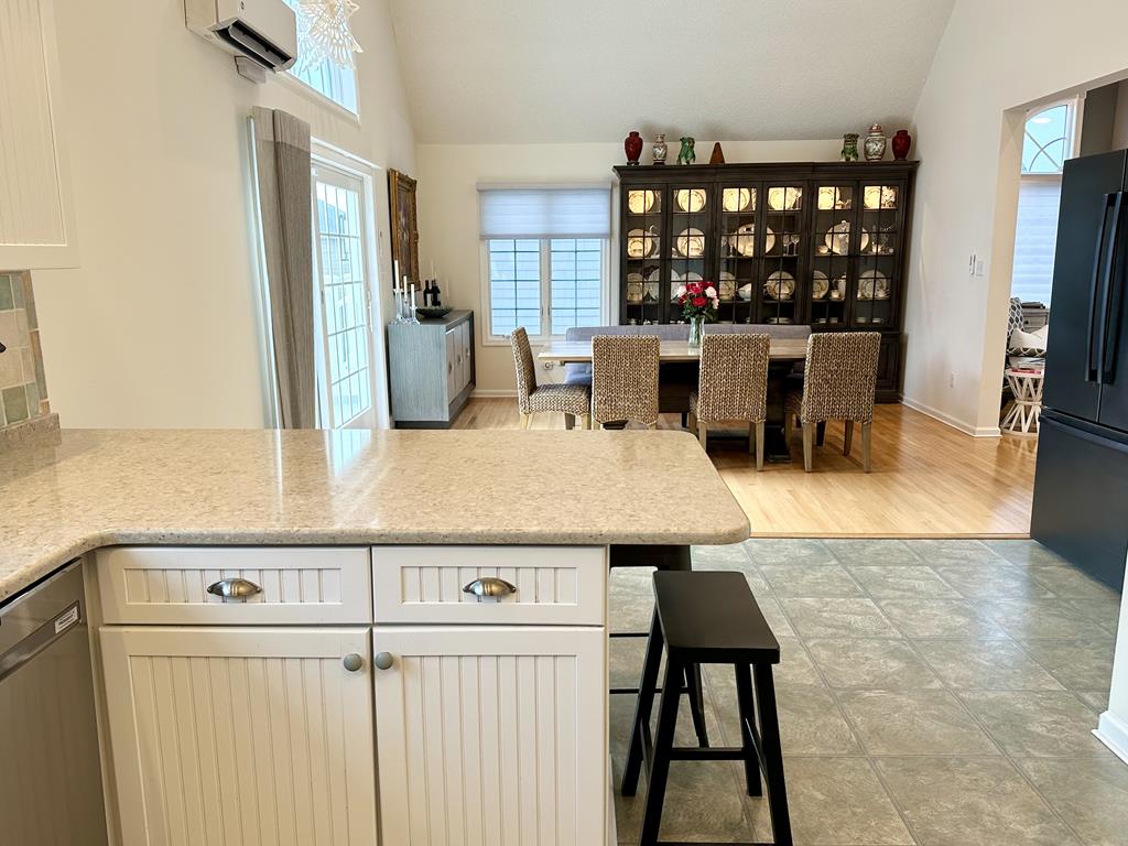 La Dolce Villa - 5 Bedroom Home with Heated Pool! | Photo 12