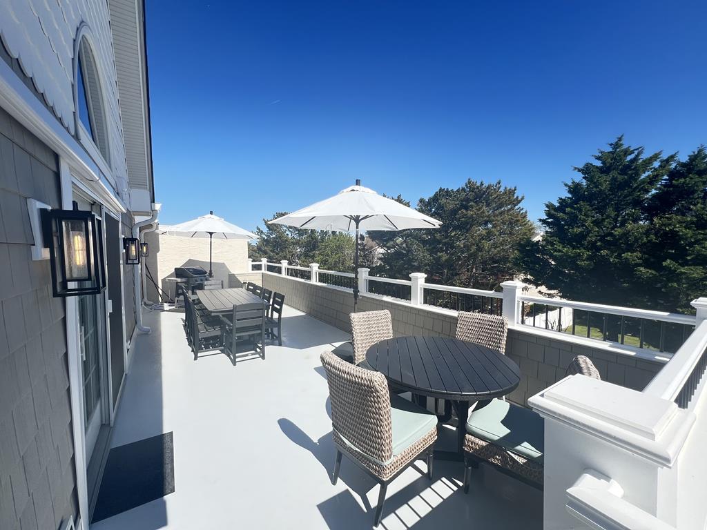 La Dolce Villa - 5 Bedroom Home with Heated Pool! | Photo 15