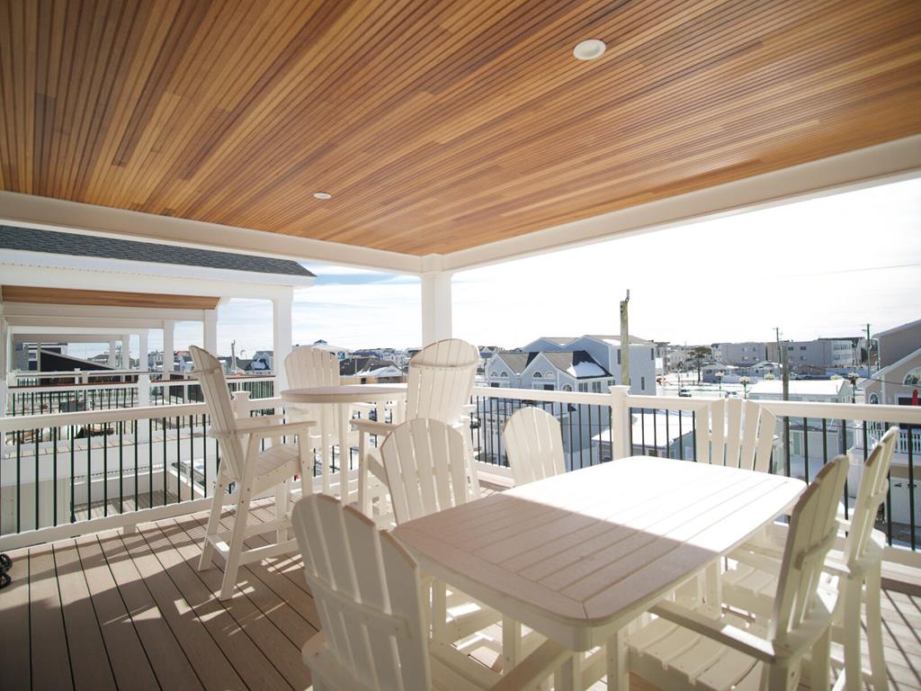 219 40th Street East, Sea Isle City (Center)