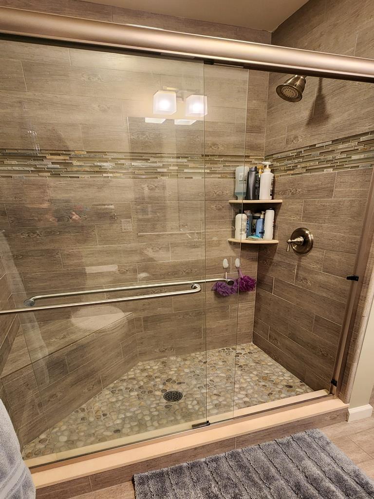 10 E Cape Cod Ln, Peahala Park (Ocean Side)