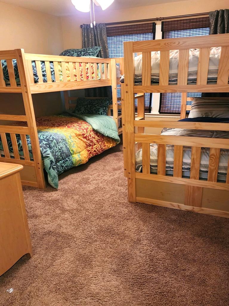 10 E Cape Cod Ln, Peahala Park (Ocean Side)