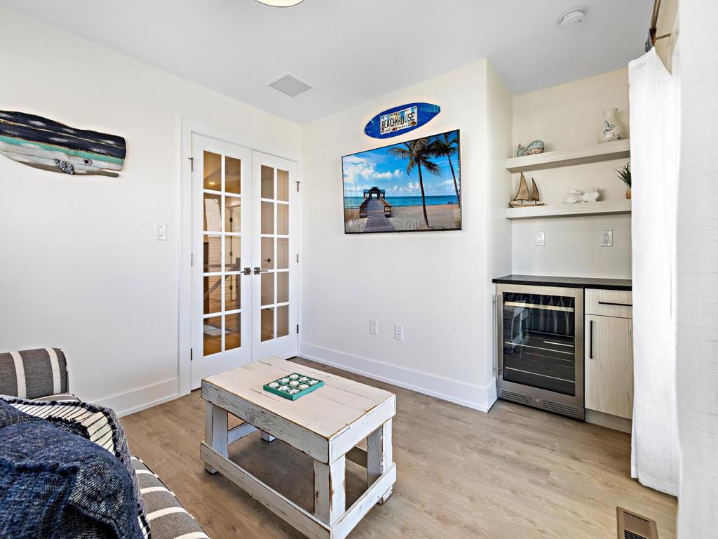 224 Sixth Street, Beach Haven (Ocean Side)