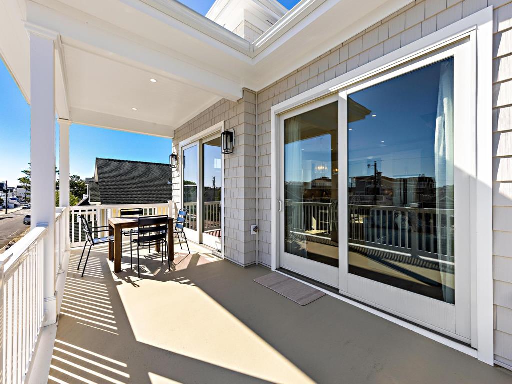 224 Sixth Street, Beach Haven (Ocean Side)