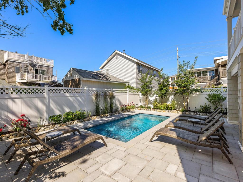 224 Sixth Street, Beach Haven (Ocean Side)