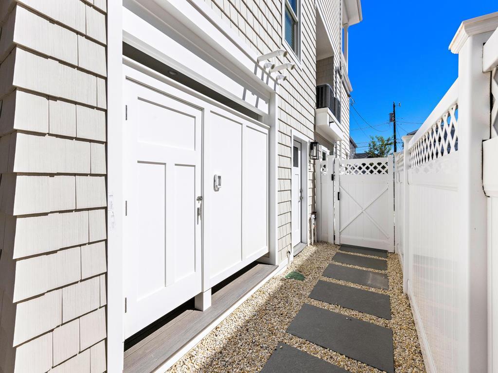 224 Sixth Street, Beach Haven (Ocean Side)