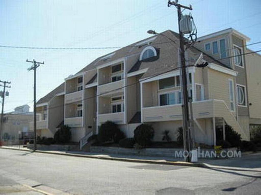 834 Moorlyn Terrace, Ocean City