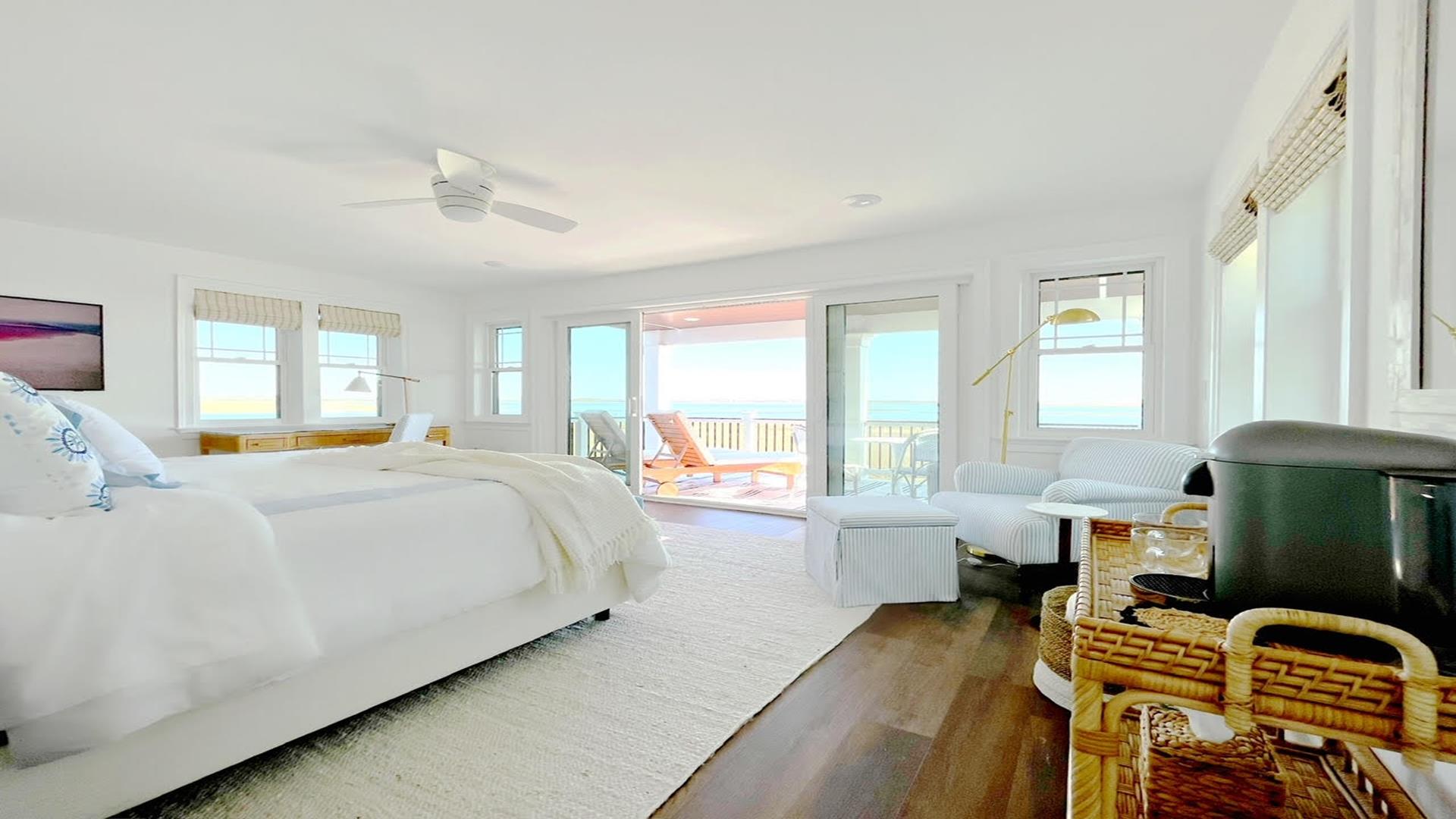 414 Old Avalon Boulevard, Avalon (All Locations)