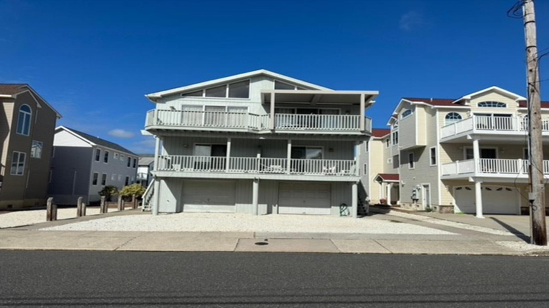 37 74th Street, Sea Isle City (Beach Block)