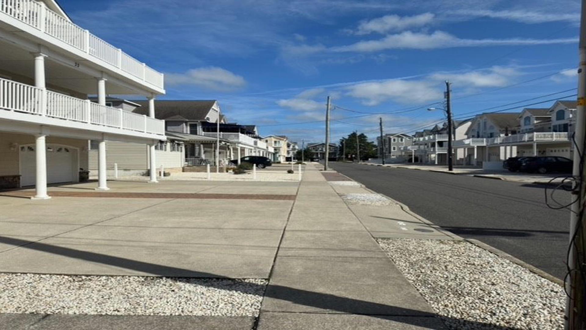 37 74th Street, Sea Isle City (Beach Block)