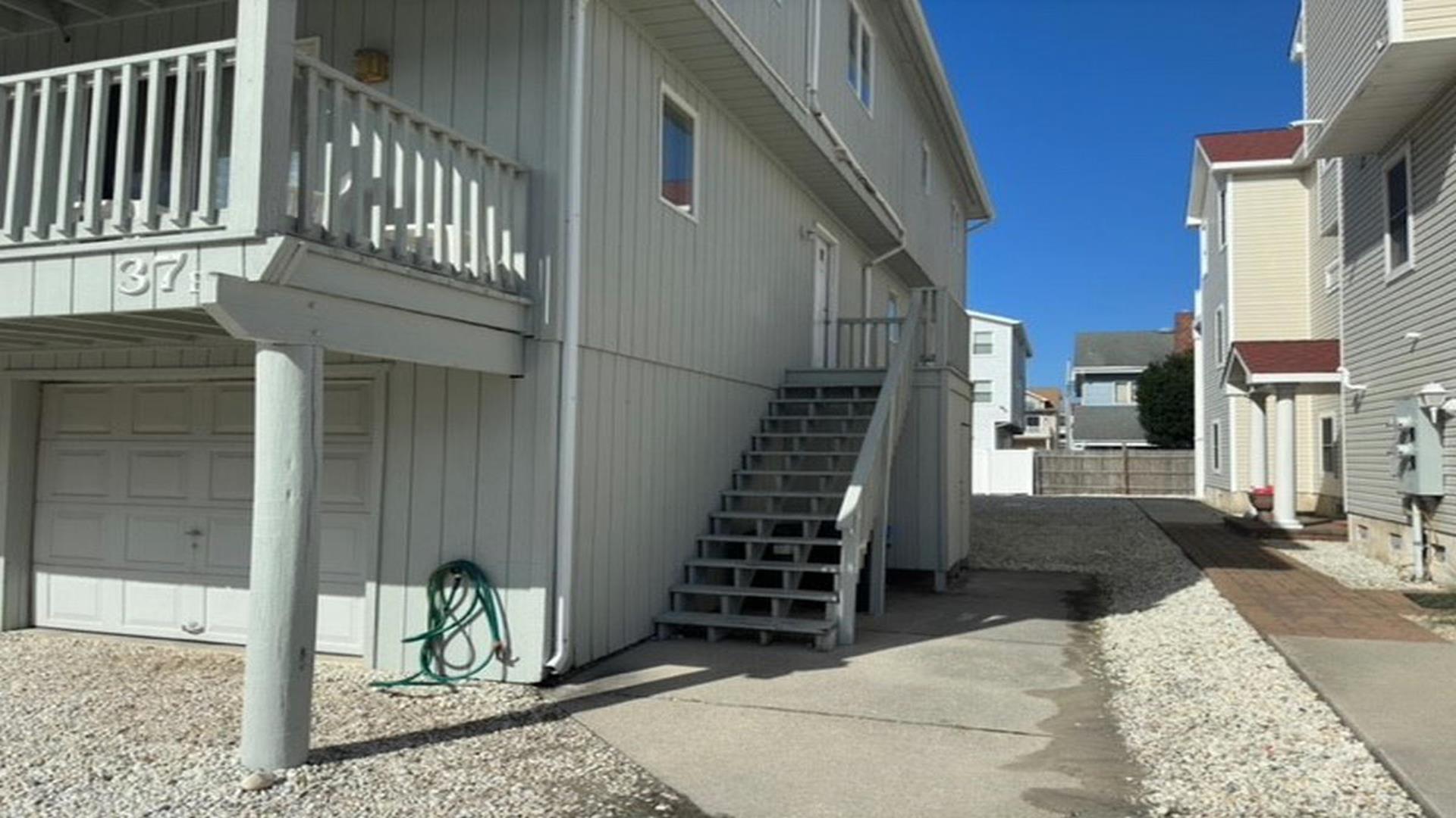 37 74th Street, Sea Isle City (Beach Block)
