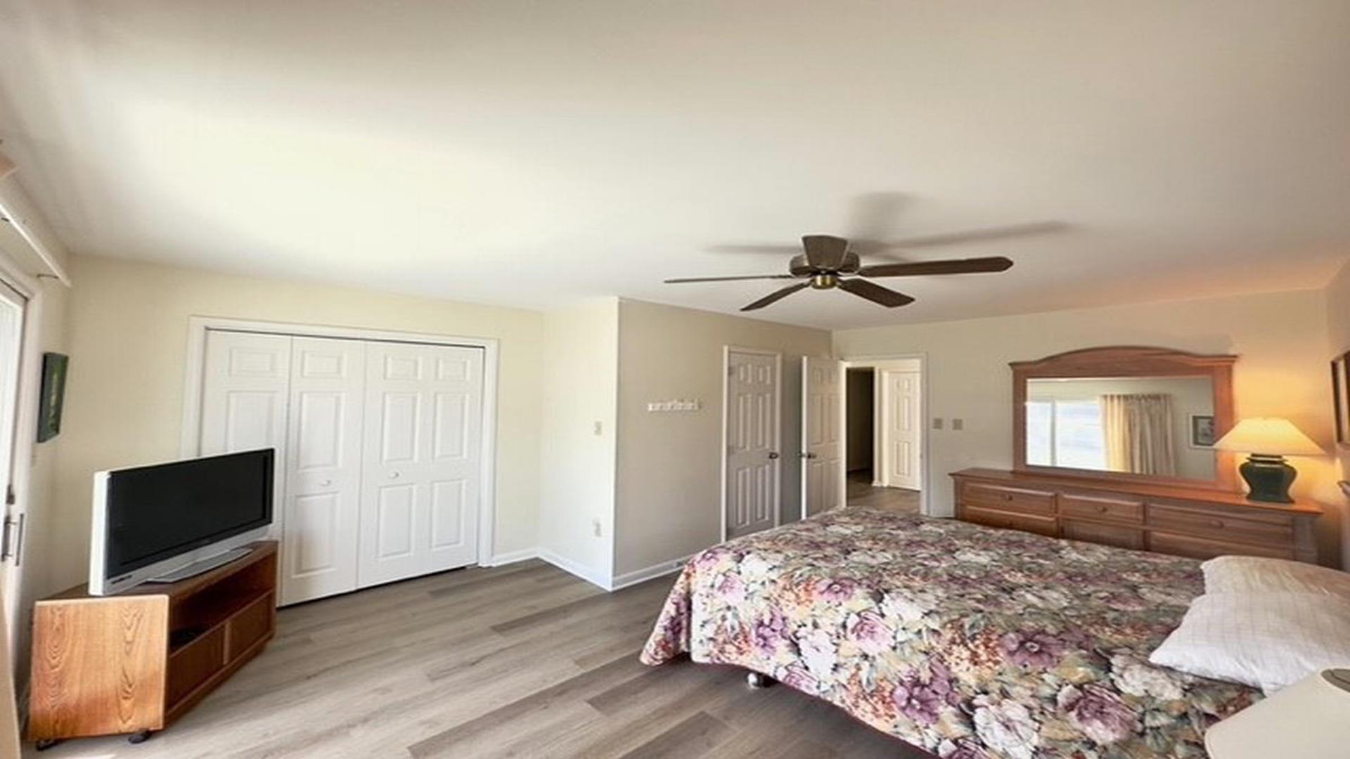 37 74th Street, Sea Isle City (Beach Block)