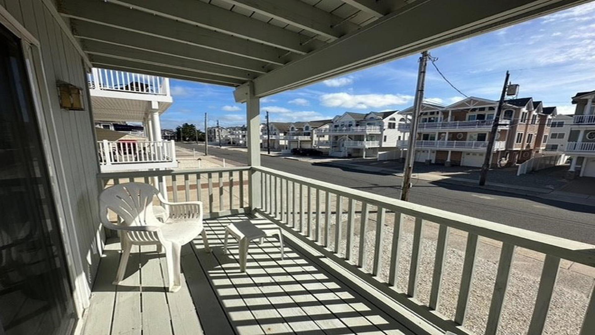 37 74th Street, Sea Isle City (Beach Block)
