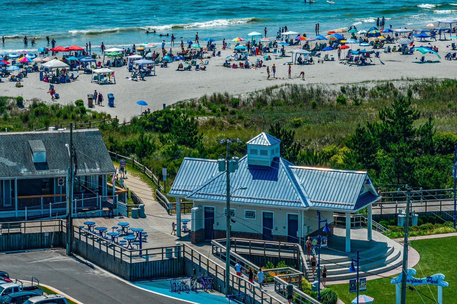 Avalon Pier and Boardwalk at 29th Street, Avalon, N. J. - Digital  Commonwealth