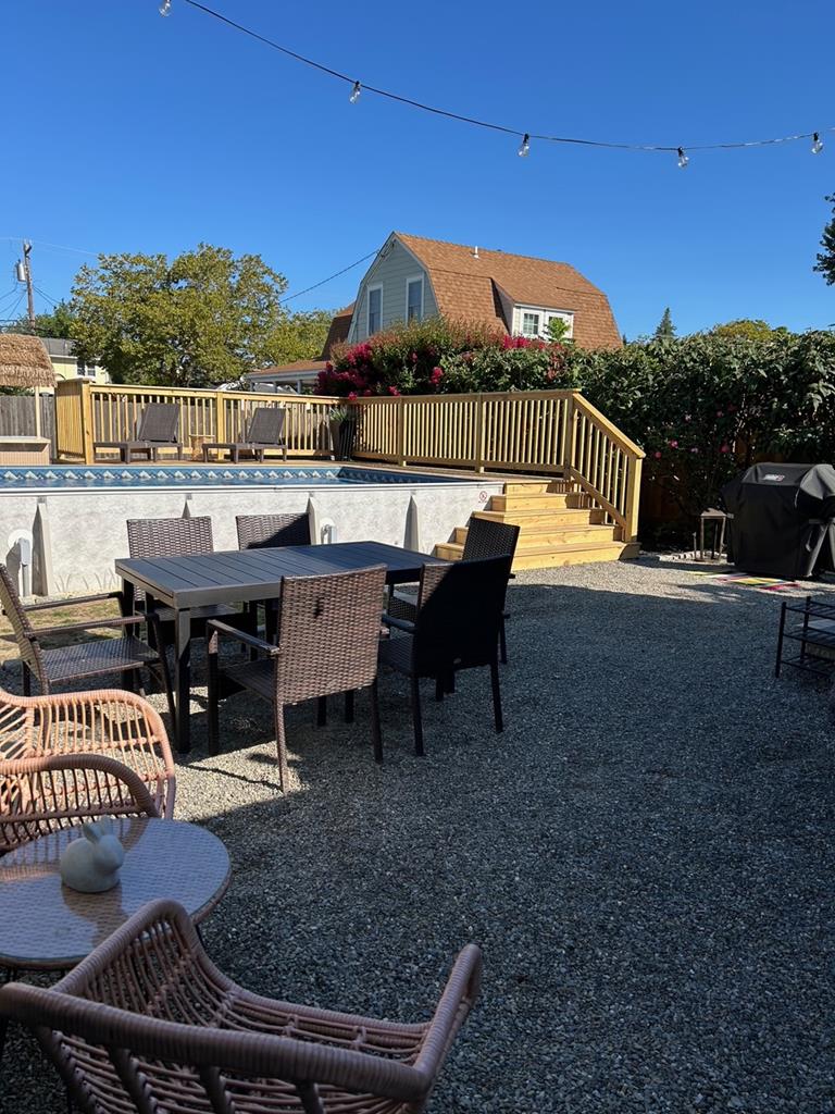 1207 Washington Street - Petite Retreat | Photo 3