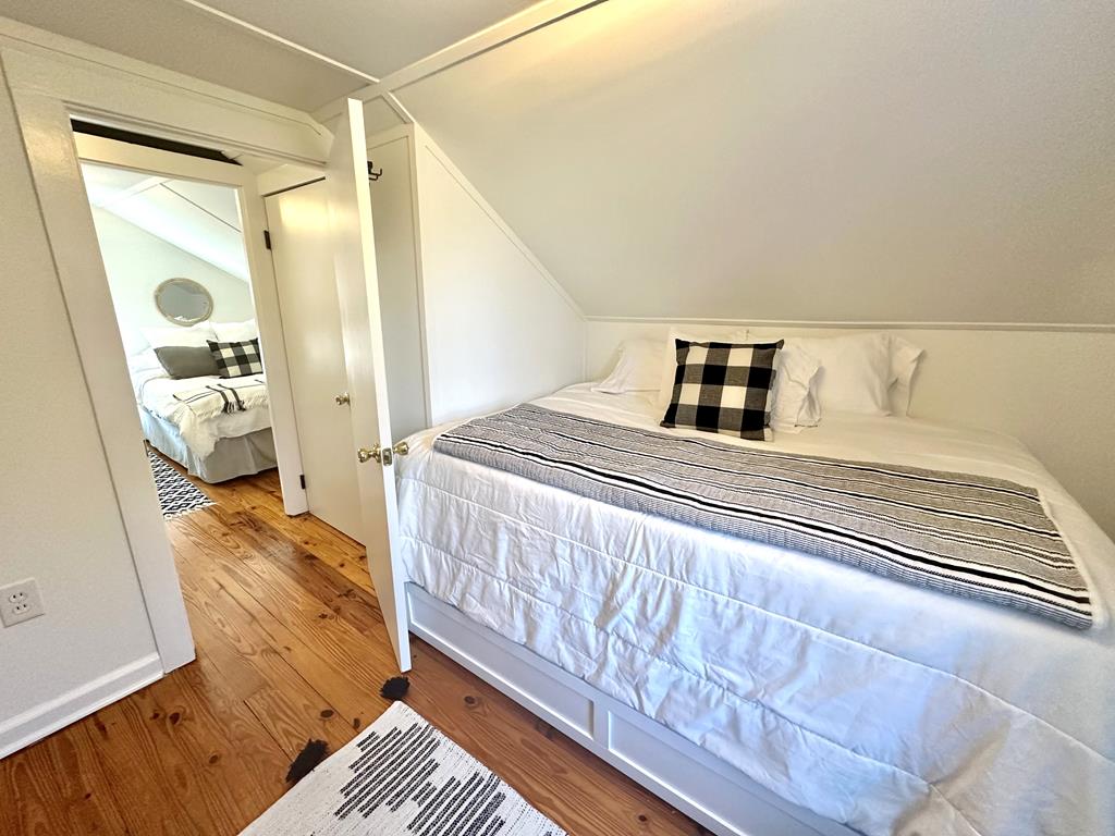 1207 Washington Street - Petite Retreat | Photo 30