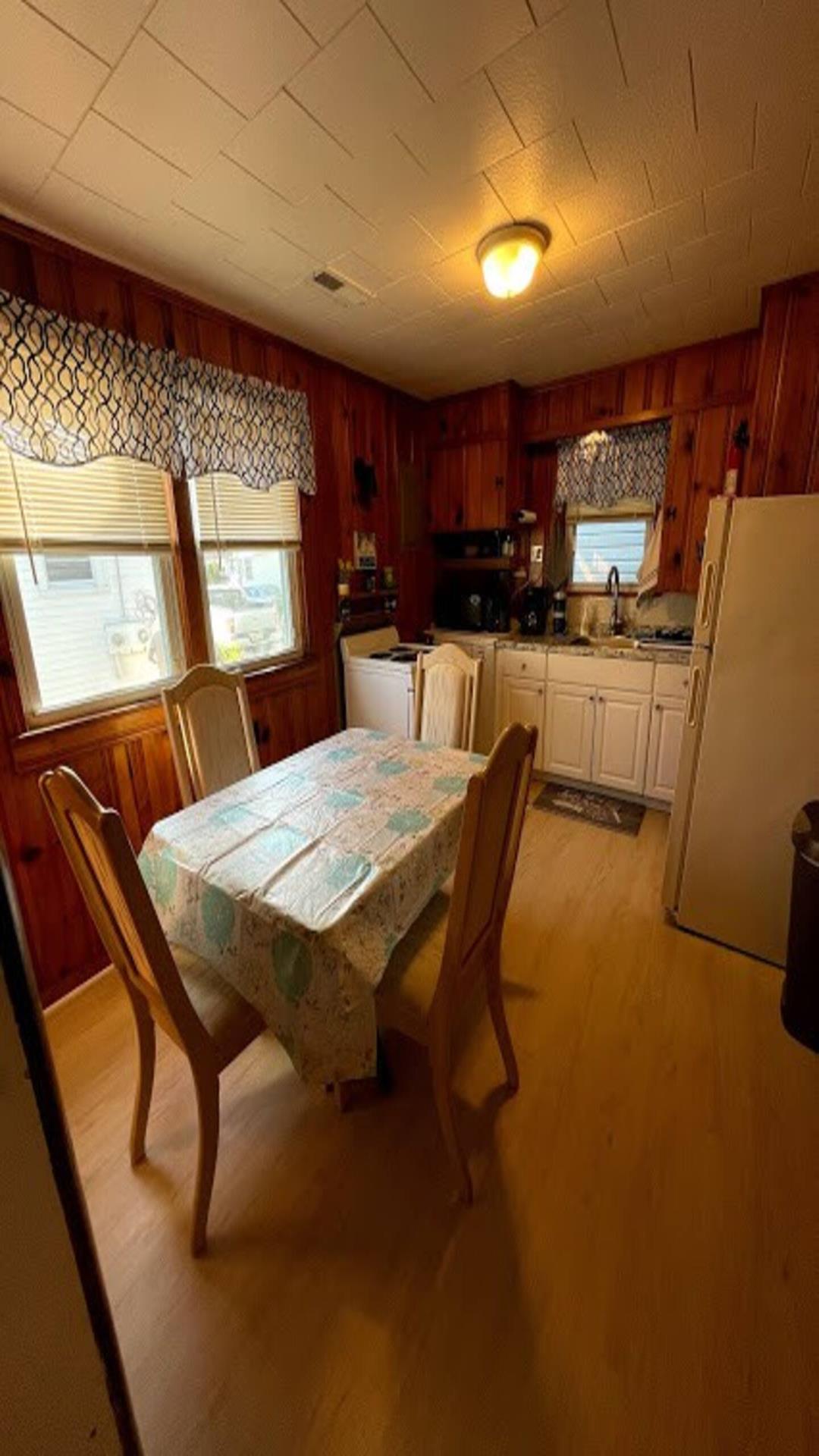 221 W 25th Street, North Wildwood (North Wildwood Beach Side)