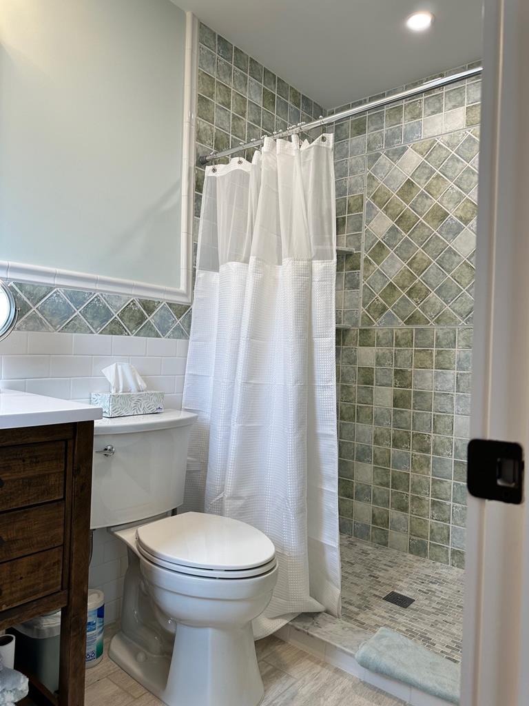 1512 Beach Avenue, North Beach Haven (Ocean Side)