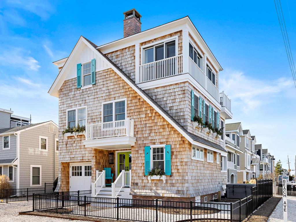 9200 Beach Avenue, Peahala Park (Ocean Side)