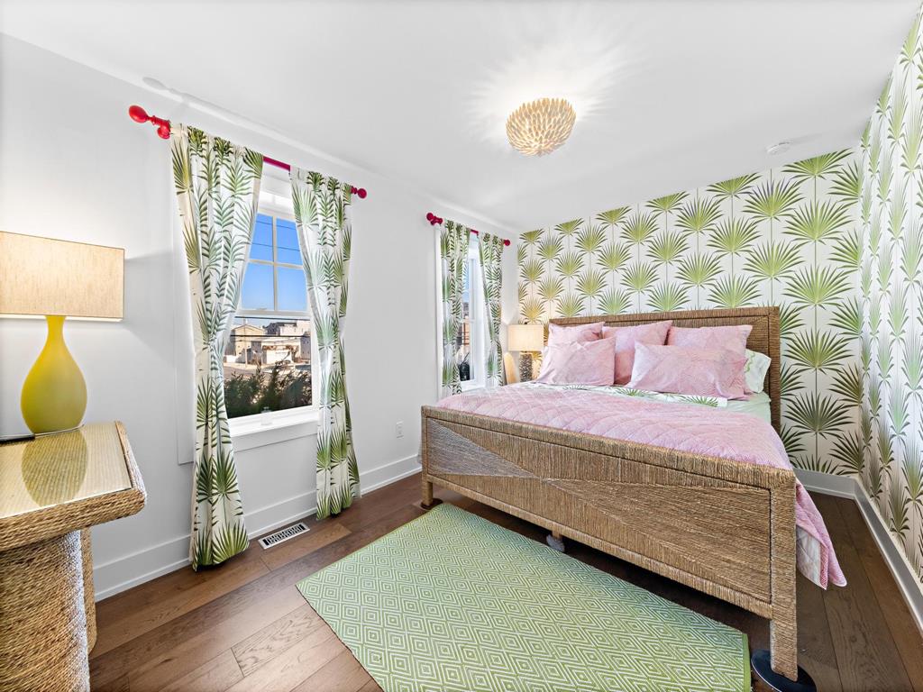 9200 Beach Avenue, Peahala Park (Ocean Side)