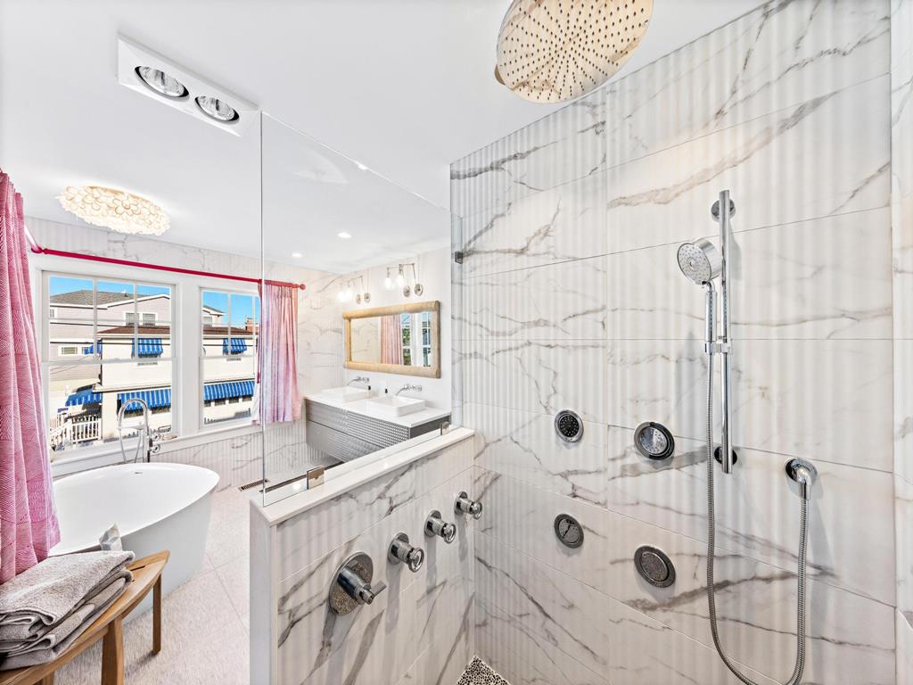 9200 Beach Avenue, Peahala Park (Ocean Side)