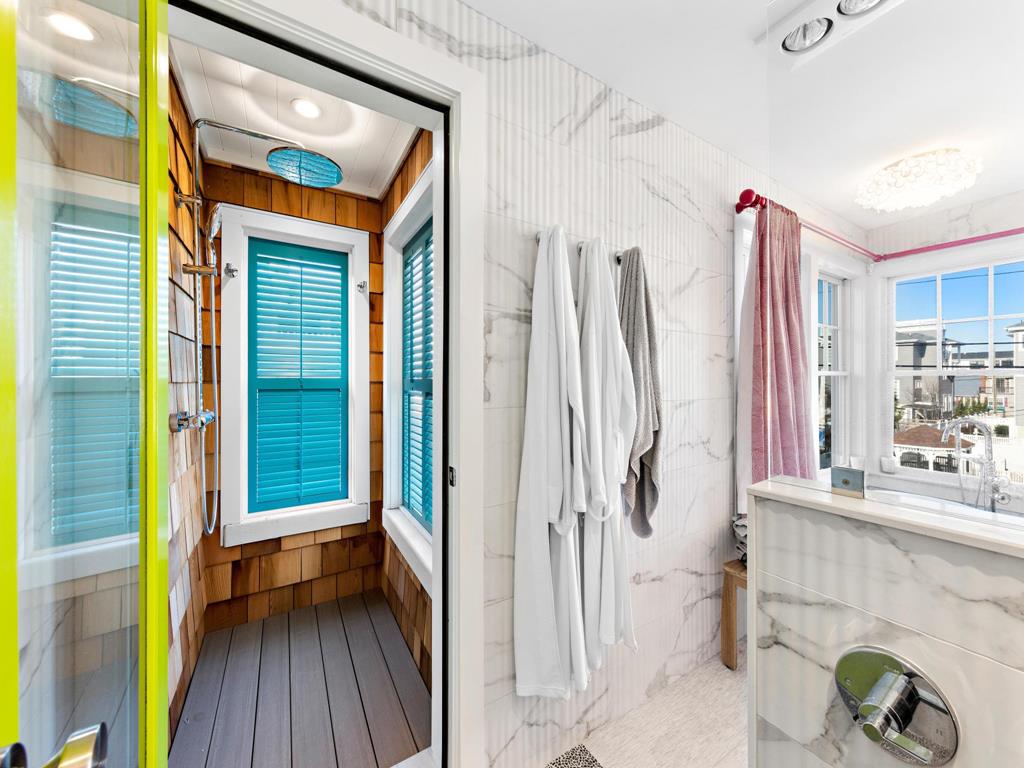 9200 Beach Avenue, Peahala Park (Ocean Side)