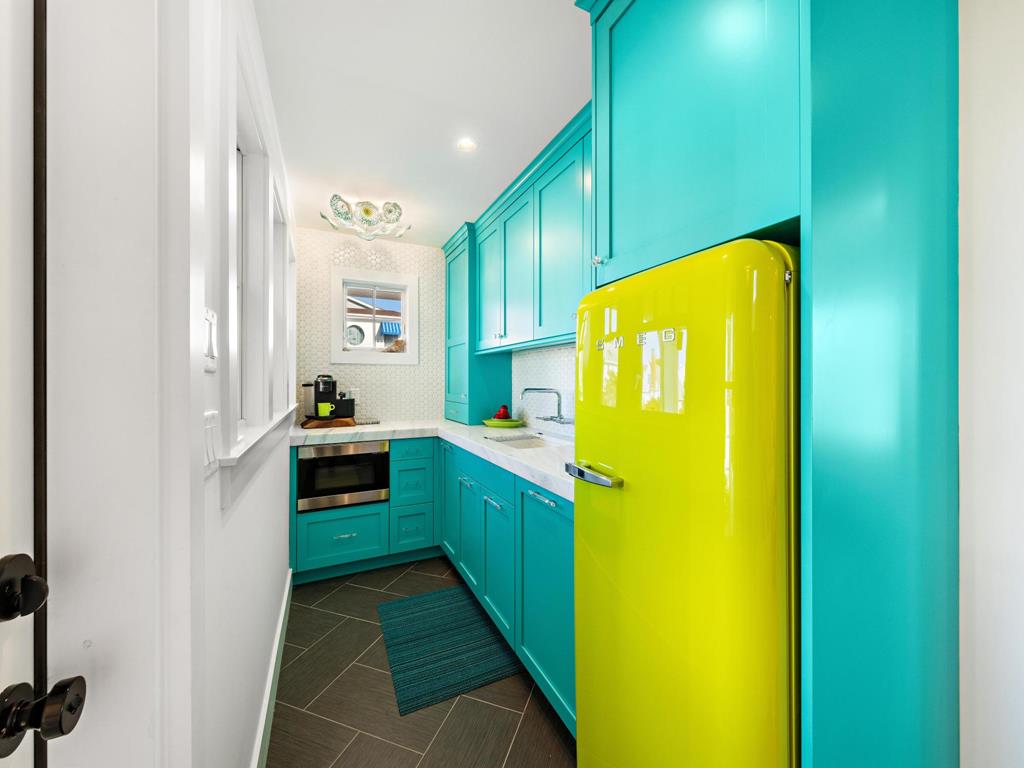 9200 Beach Avenue, Peahala Park (Ocean Side)