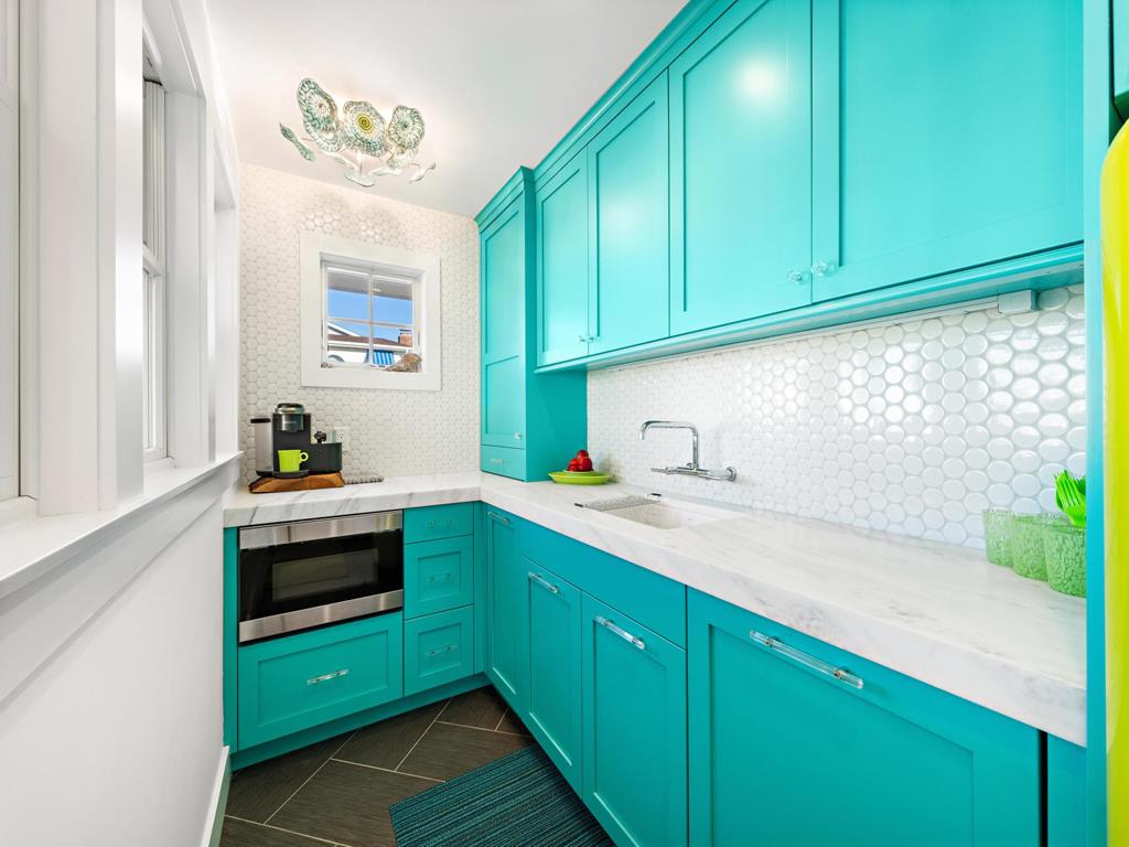 9200 Beach Avenue, Peahala Park (Ocean Side)