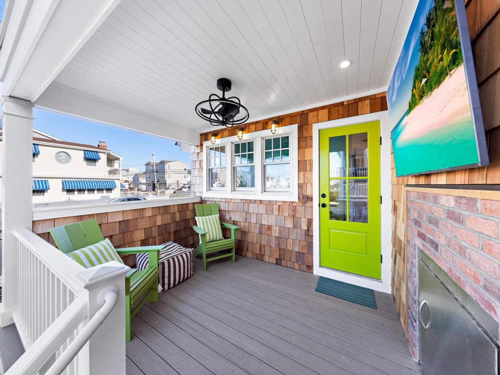 9200 Beach Avenue, Peahala Park (Ocean Side)