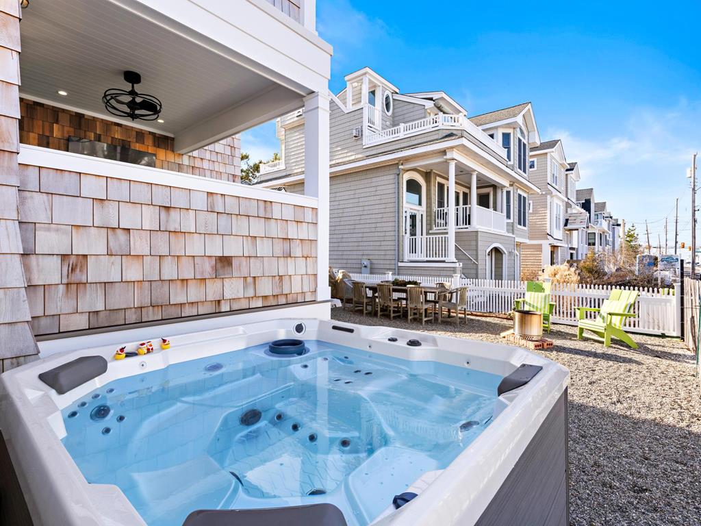 9200 Beach Avenue, Peahala Park (Ocean Side)