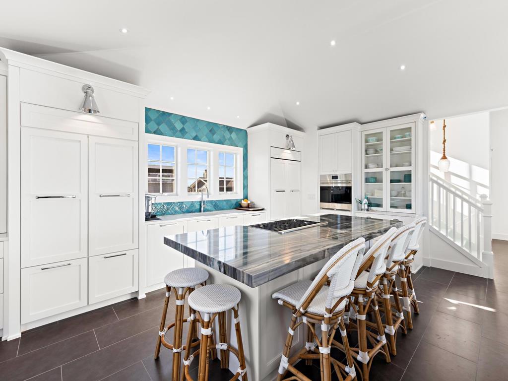 9200 Beach Avenue, Peahala Park (Ocean Side)