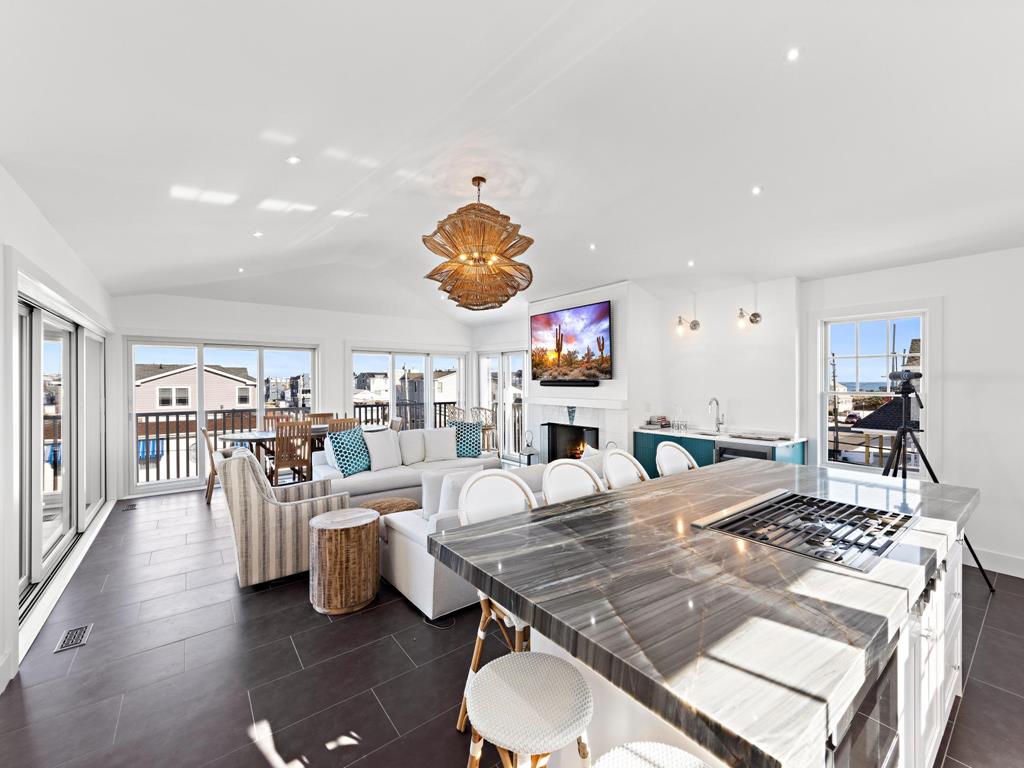 9200 Beach Avenue, Peahala Park (Ocean Side)