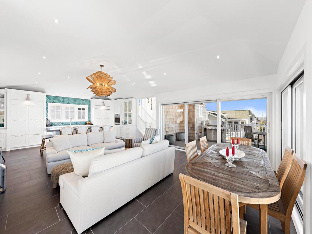 9200 Beach Avenue, Peahala Park (Ocean Side)