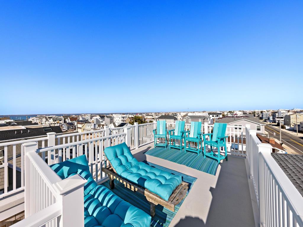 9200 Beach Avenue, Peahala Park (Ocean Side)