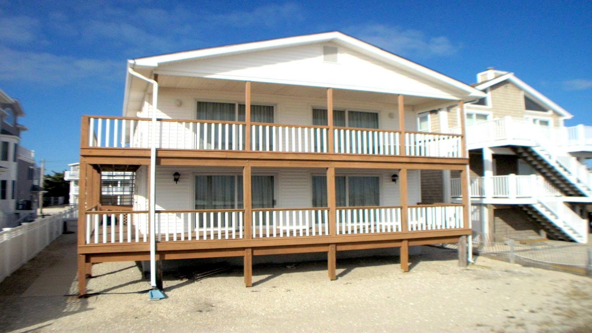 7505 Pleasure Avenue, Sea Isle City (Beach Front)