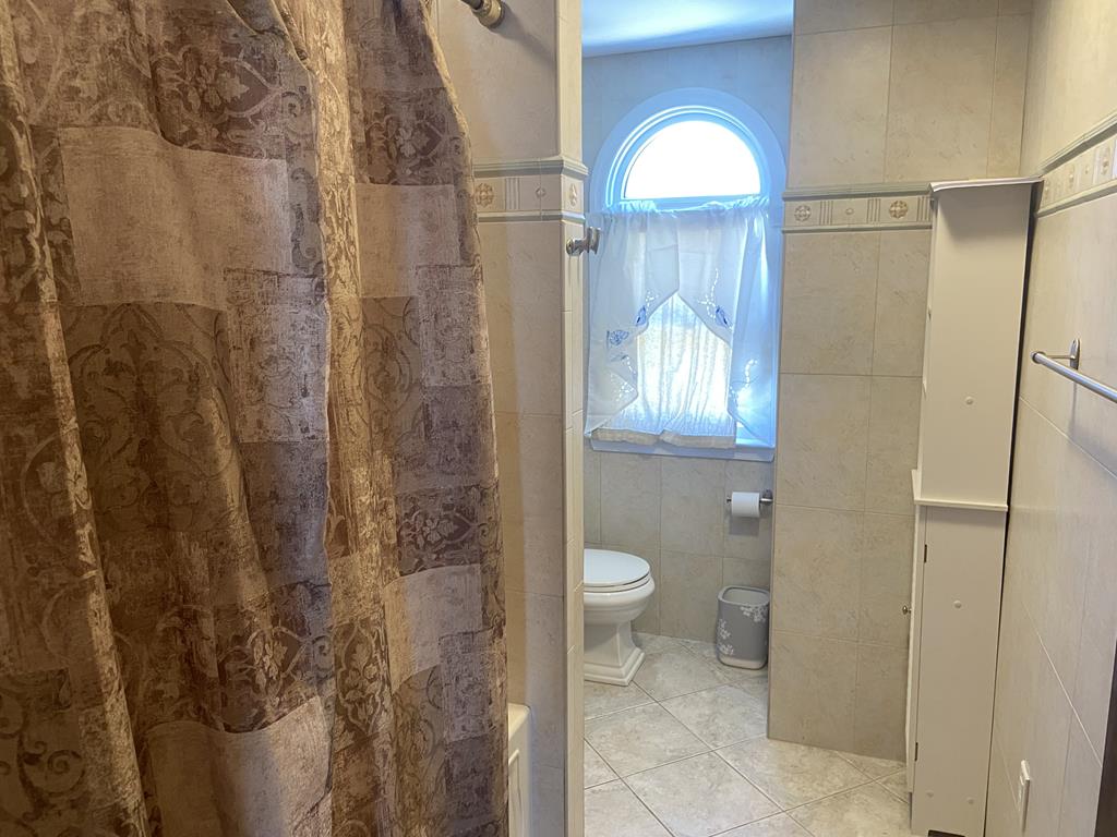 20 Sherwood Way, North Beach (Bay Side)