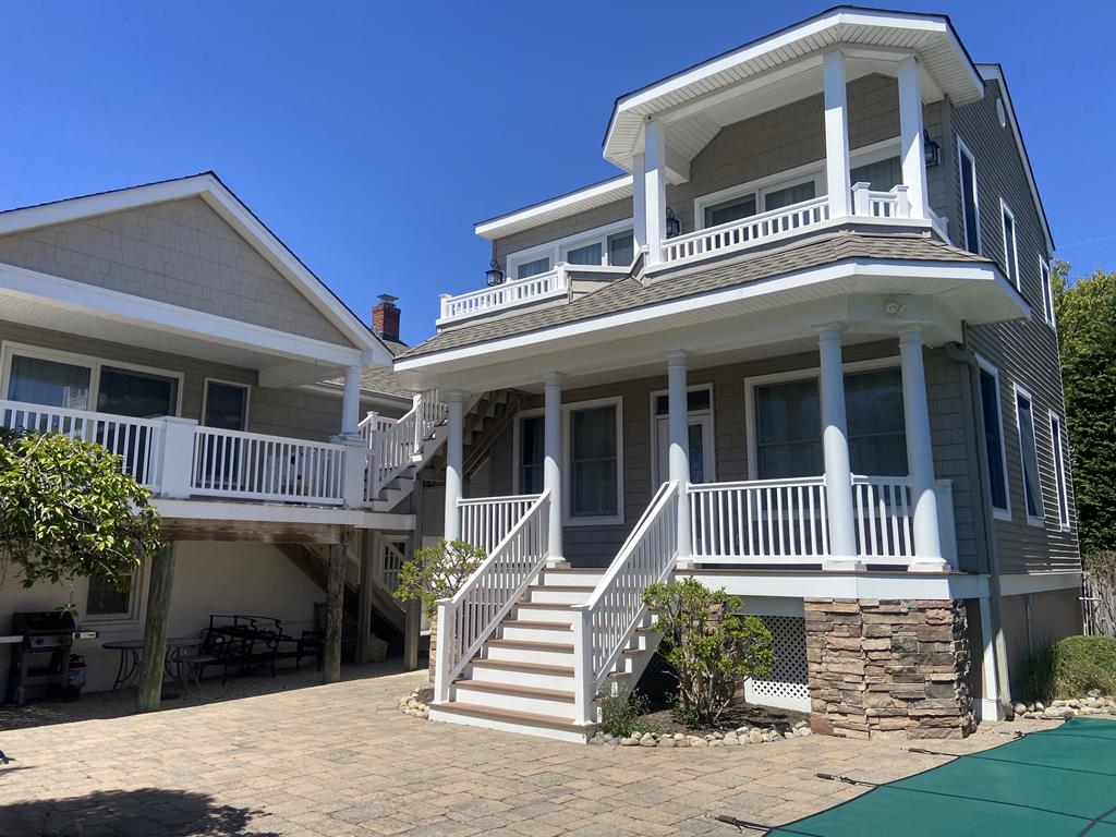 20 Sherwood Way, North Beach (Bay Side)