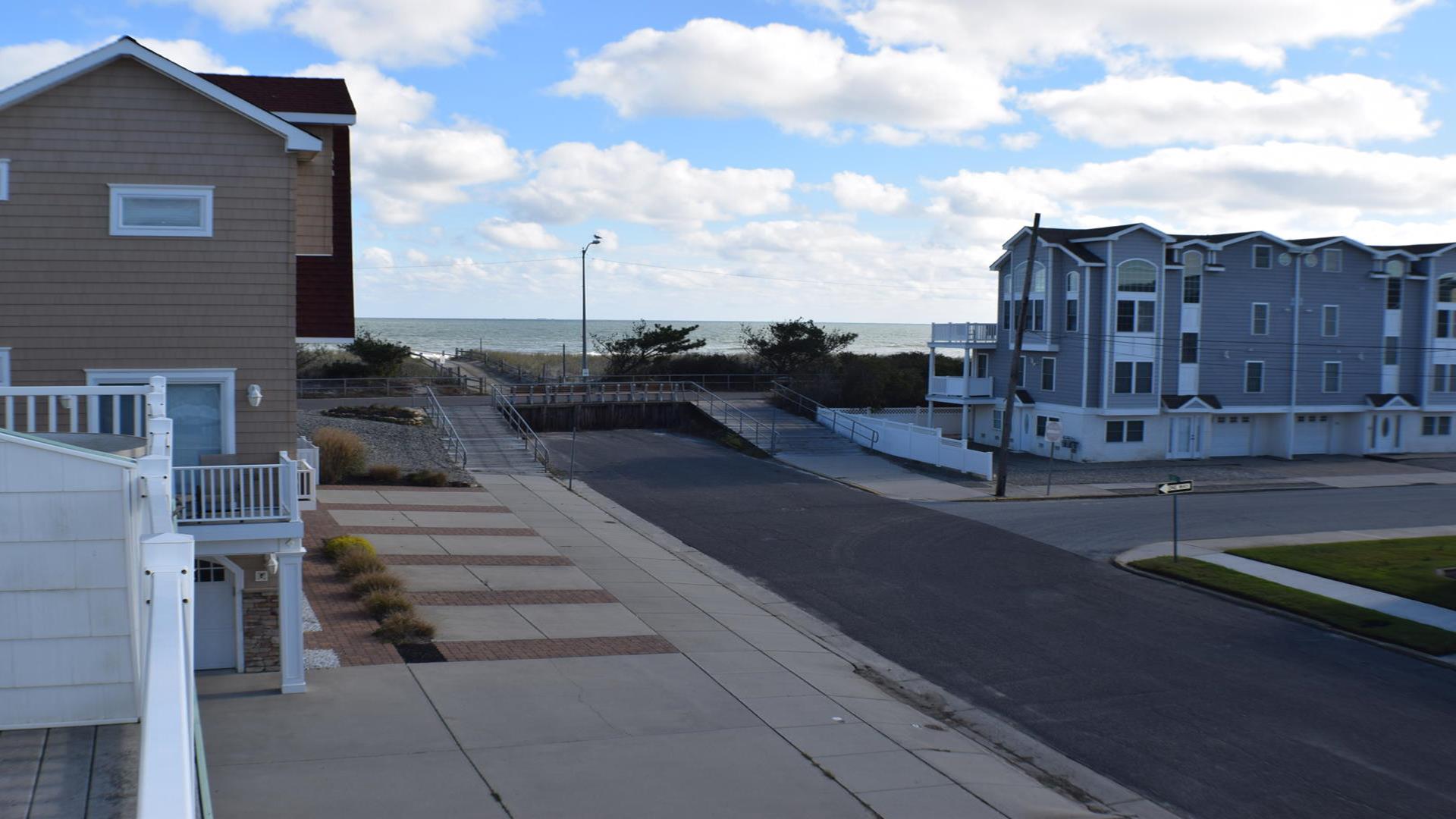 25 33rd Street, Sea Isle City (Beach Block)
