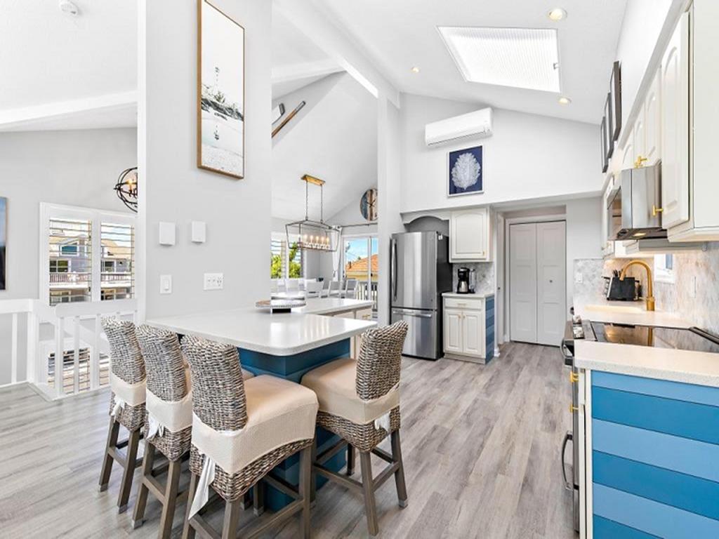 9805 Beach Avenue, Beach Haven Park (Ocean Block)