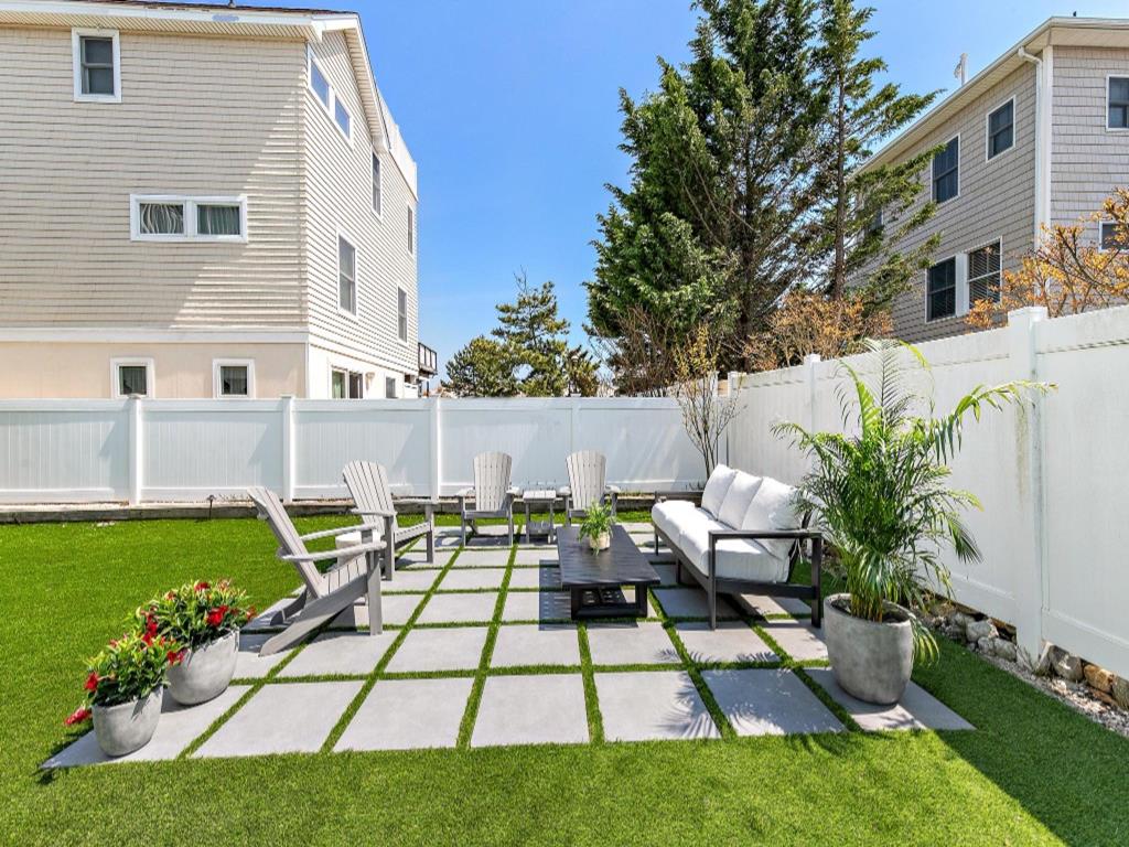 124 E. 12th Street, Ship Bottom (Ocean Block)