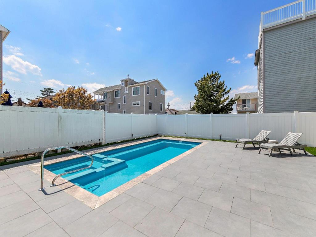 124 E. 12th Street, Ship Bottom (Ocean Block)