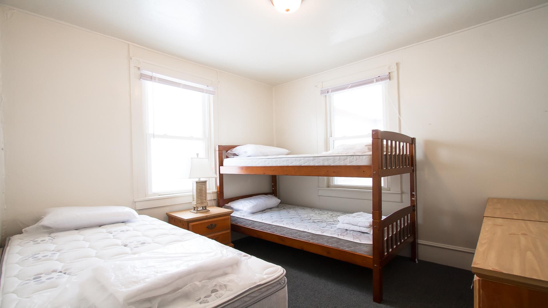 9700 Third Avenue, Stone Harbor (Center) - Picture 4